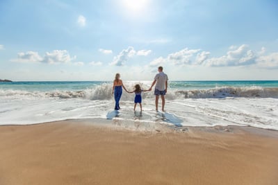 Comment obtenir une aide aux vacances familiales avec le CE Ergalis en 2025 ?